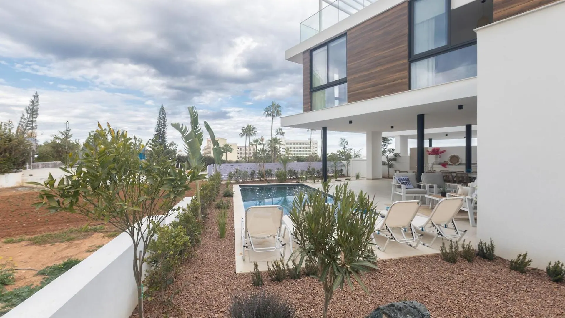 Aqua Pearl Villas Protaras