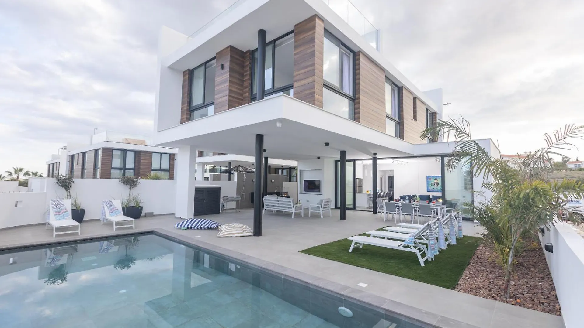 Aqua Pearl Villas Protaras Chypre