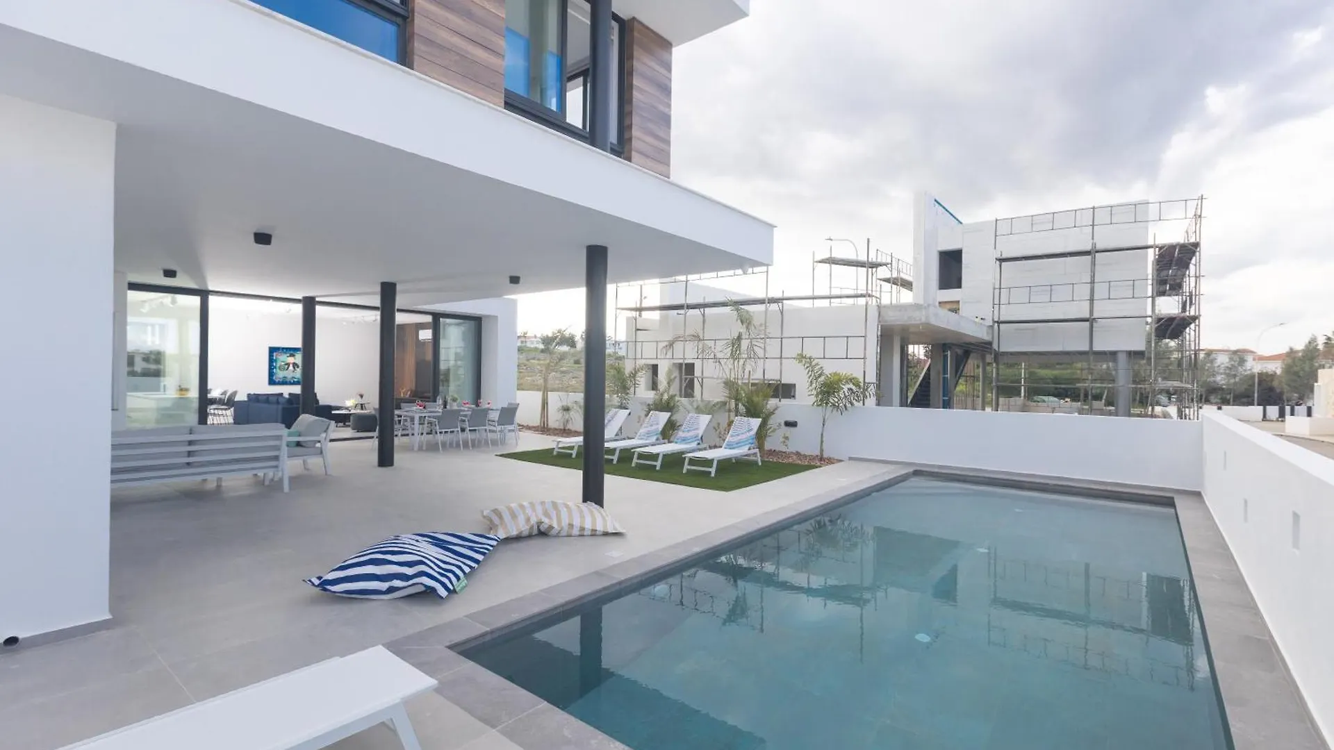 Aqua Pearl Villas Protaras