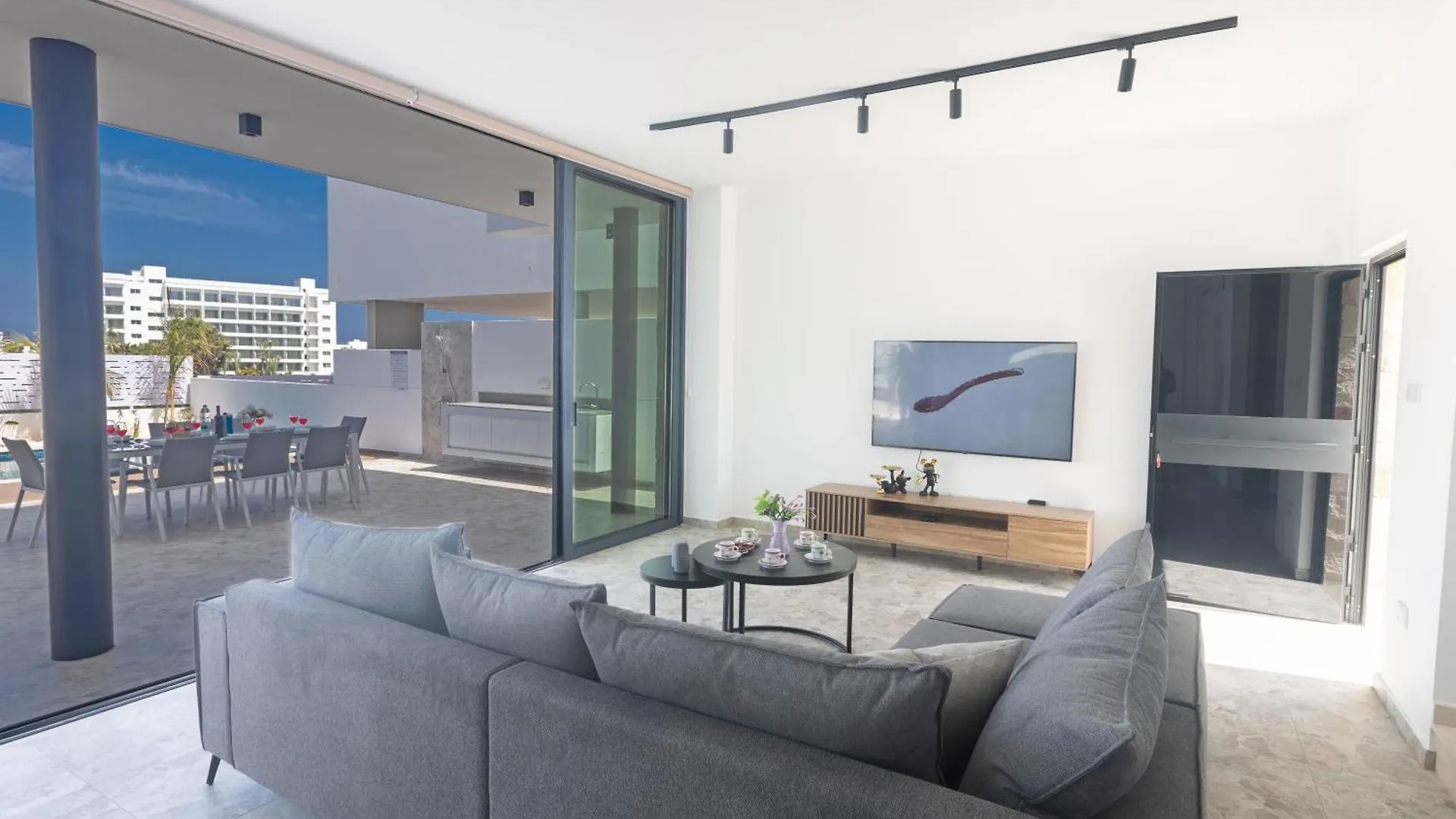 Aqua Pearl Villas Protaras